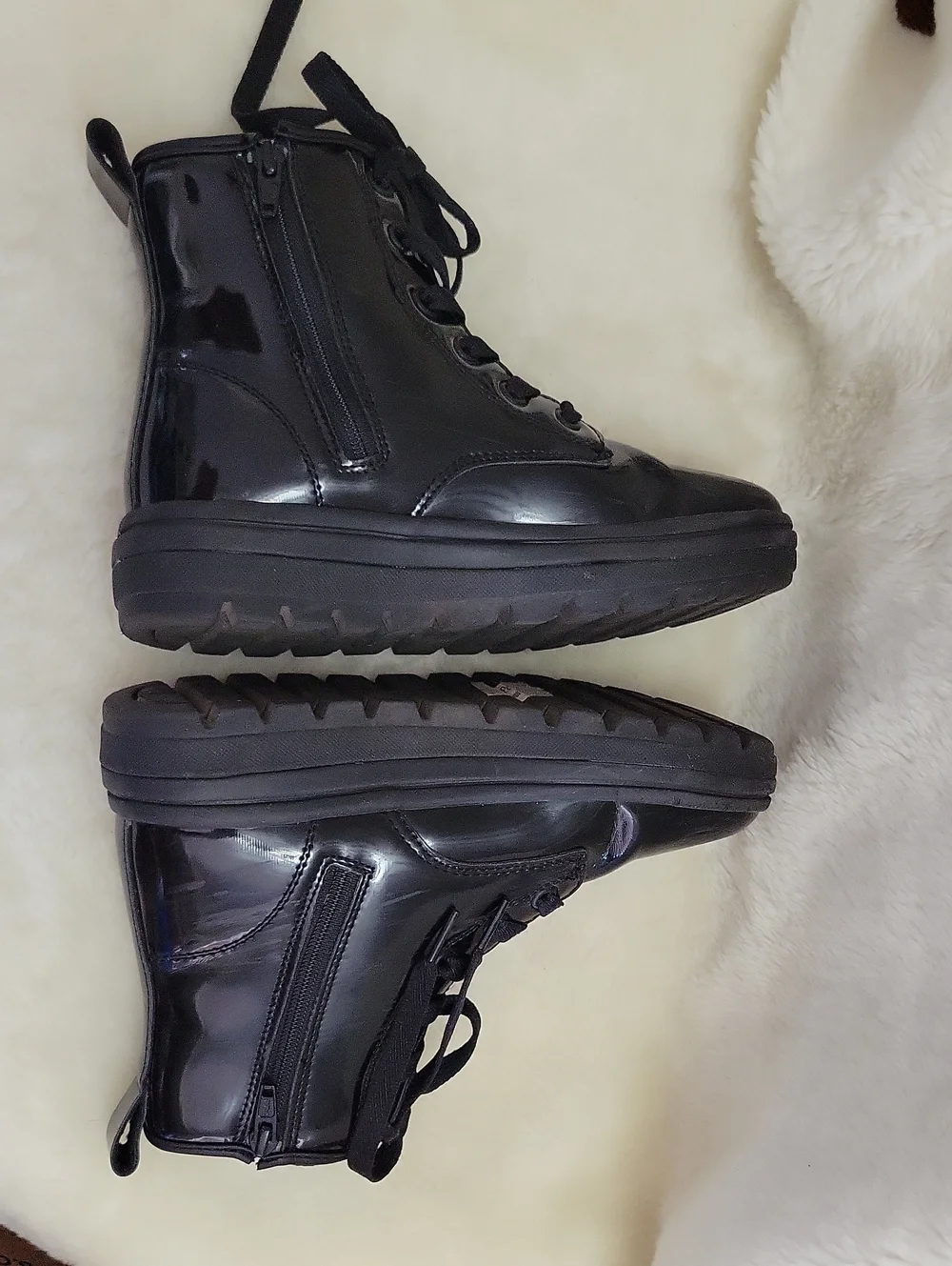 Skechers STREET CLEATS 2 BUTTERFLYKEEPER. Size 3